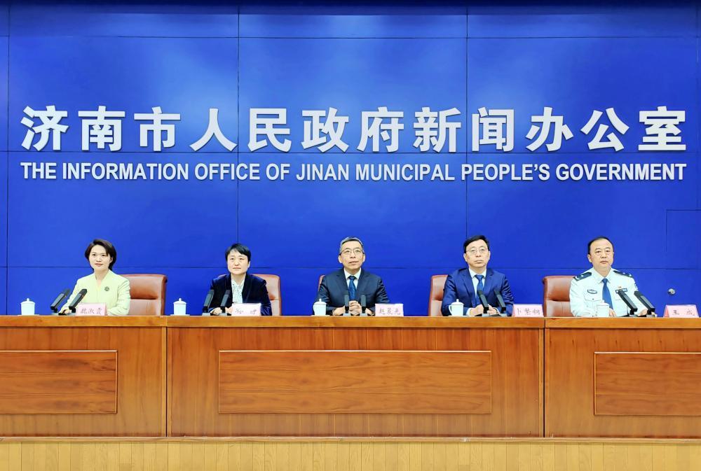 2026年齐鲁超赛济南赛区4月25日鸣哨开赛，济南队球员平均年龄26.9岁，文旅