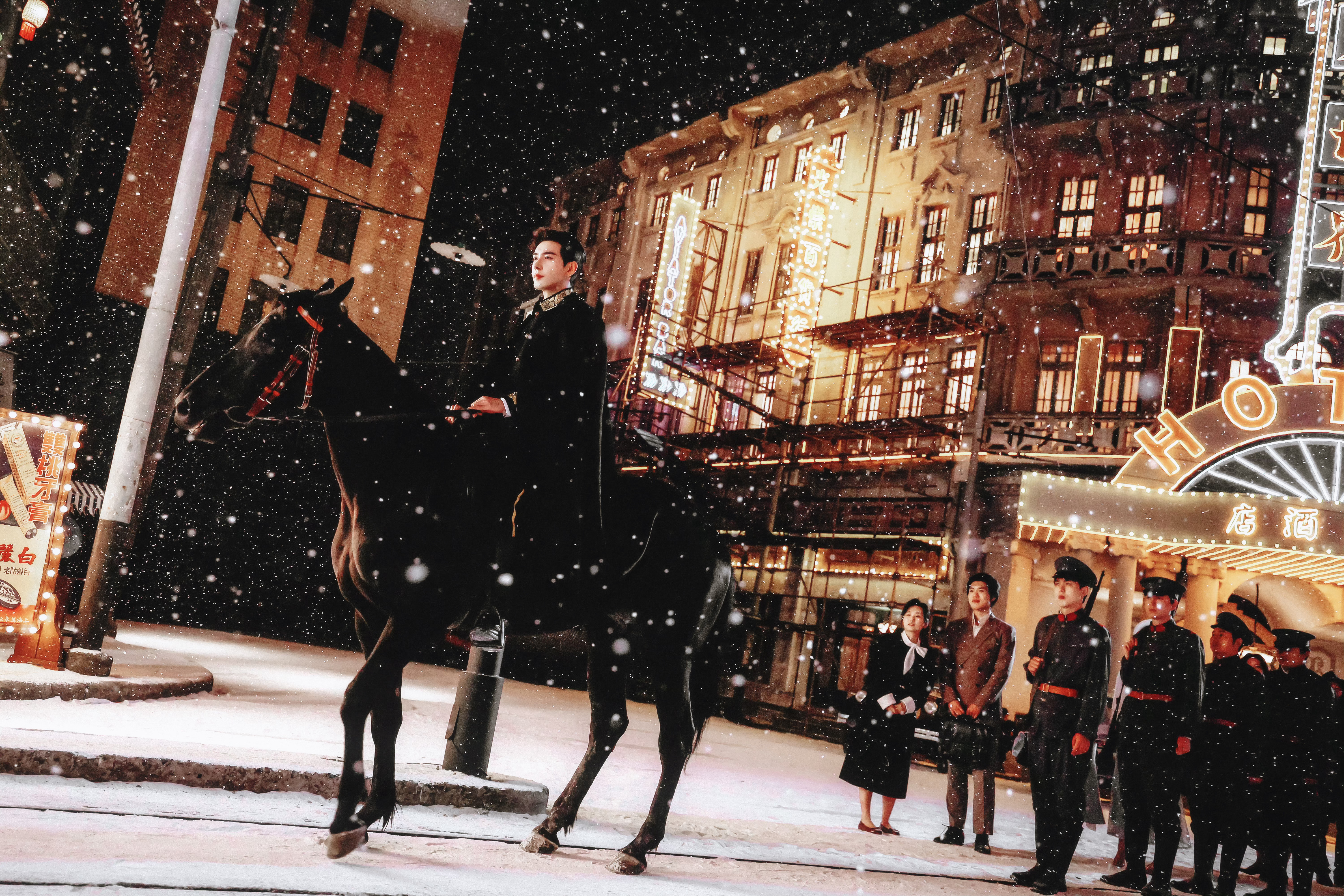 轧戏 借这部剧全方位围剿陈星旭，就是在集火内娱为数不多的孤勇者。不过孤勇者的背后