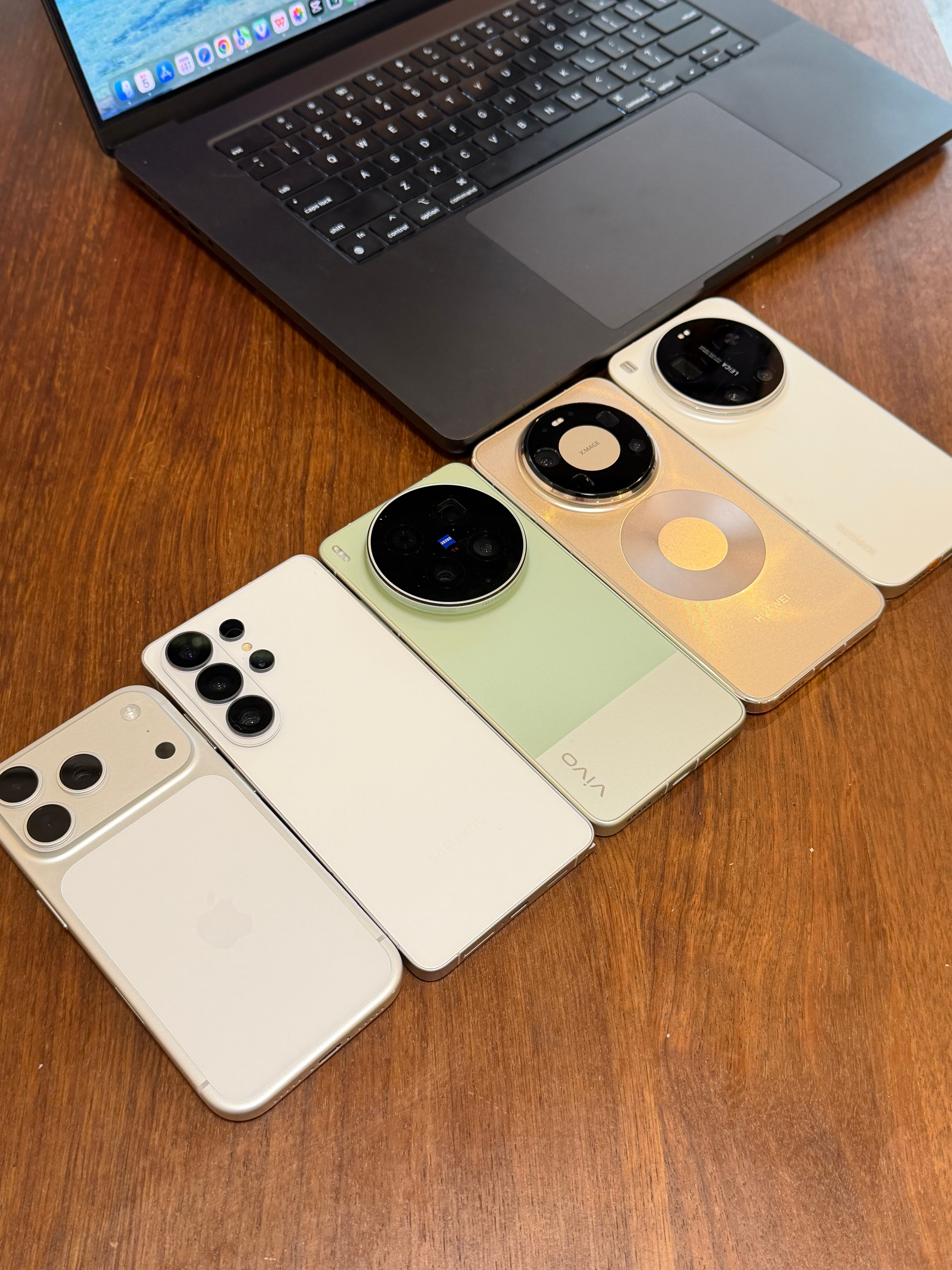 哈苏的色 华为的影 剩下的名额留给 OPPO Find X9 Ultra 和 华