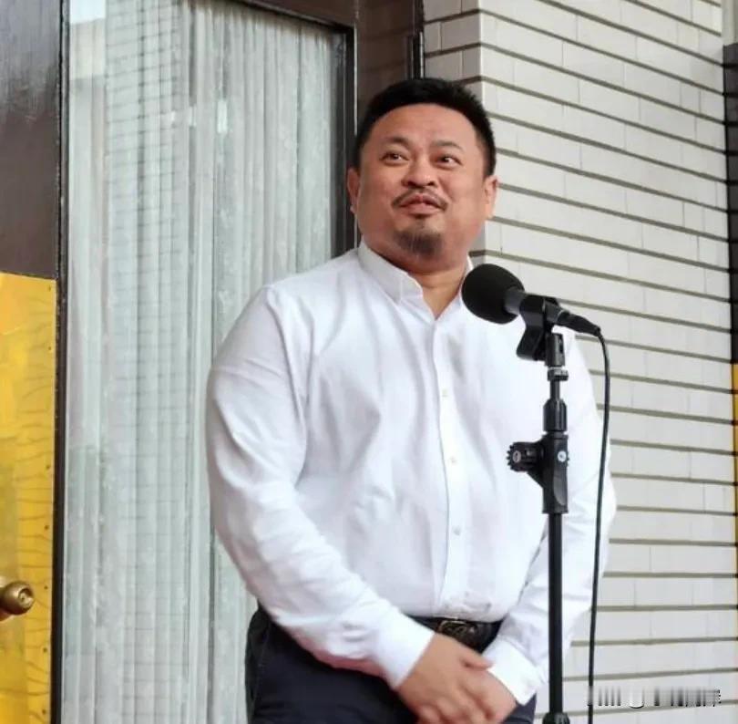 韩国瑜今日下午首度主持朝野党团协商，讨论本会期的开议之日。对于民众党黄国昌主张明
