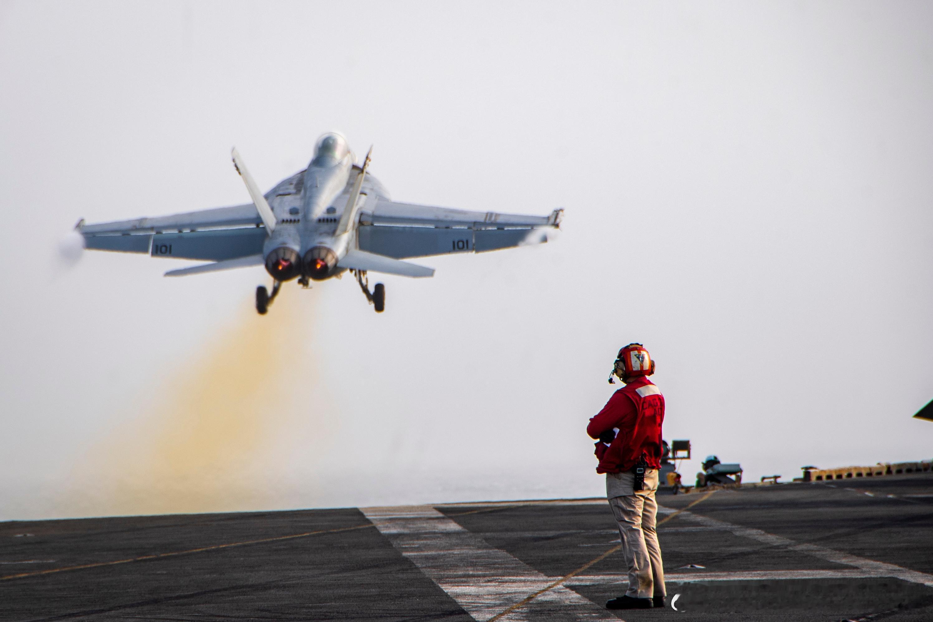 2025年7月，中央司令部行动区，USS Nimitz (CVN 68) ​​​