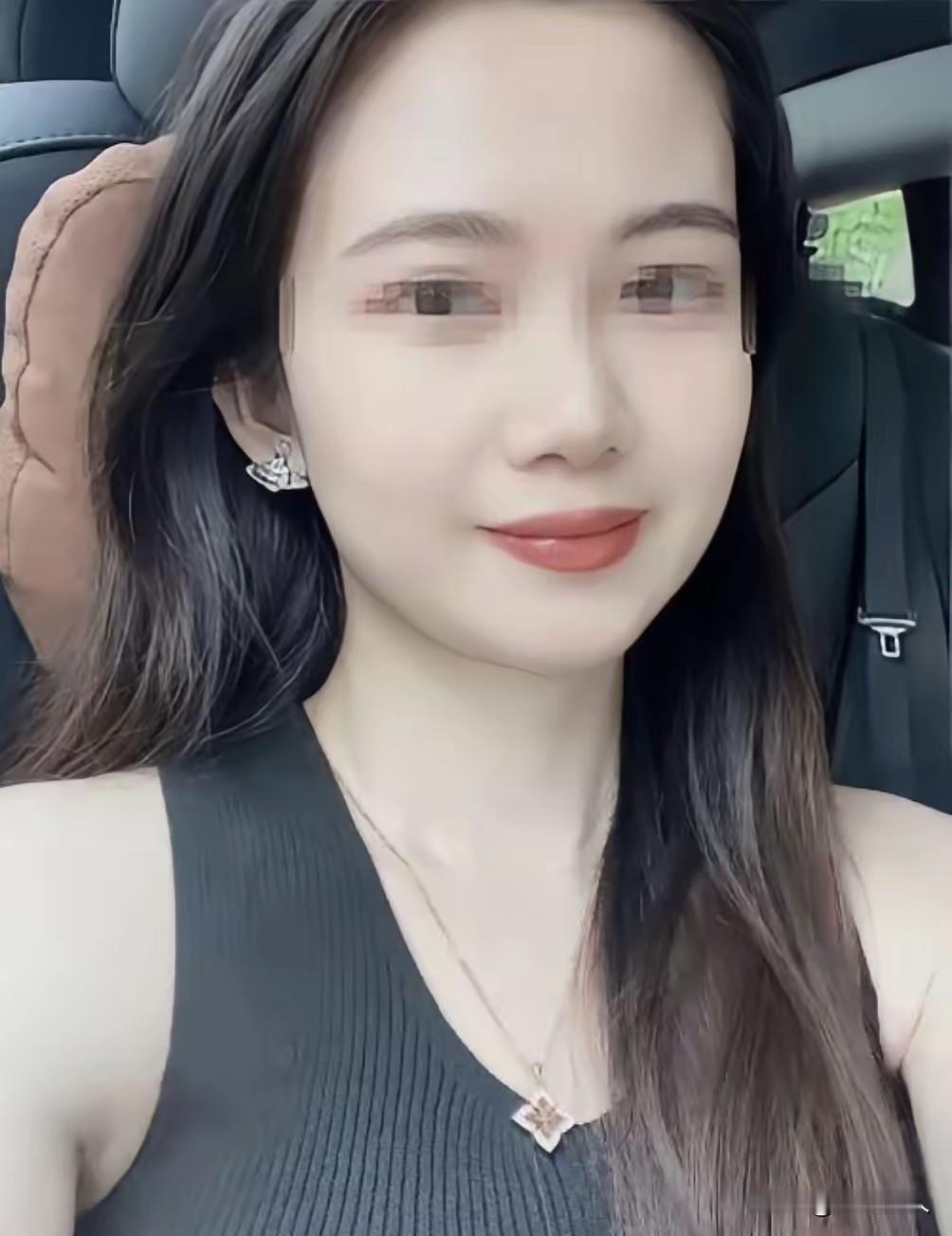 22天就攻下男主追求了几年的未婚妻，仅骑行后的两次聚餐喝酒，女主就彻底沦陷。不得