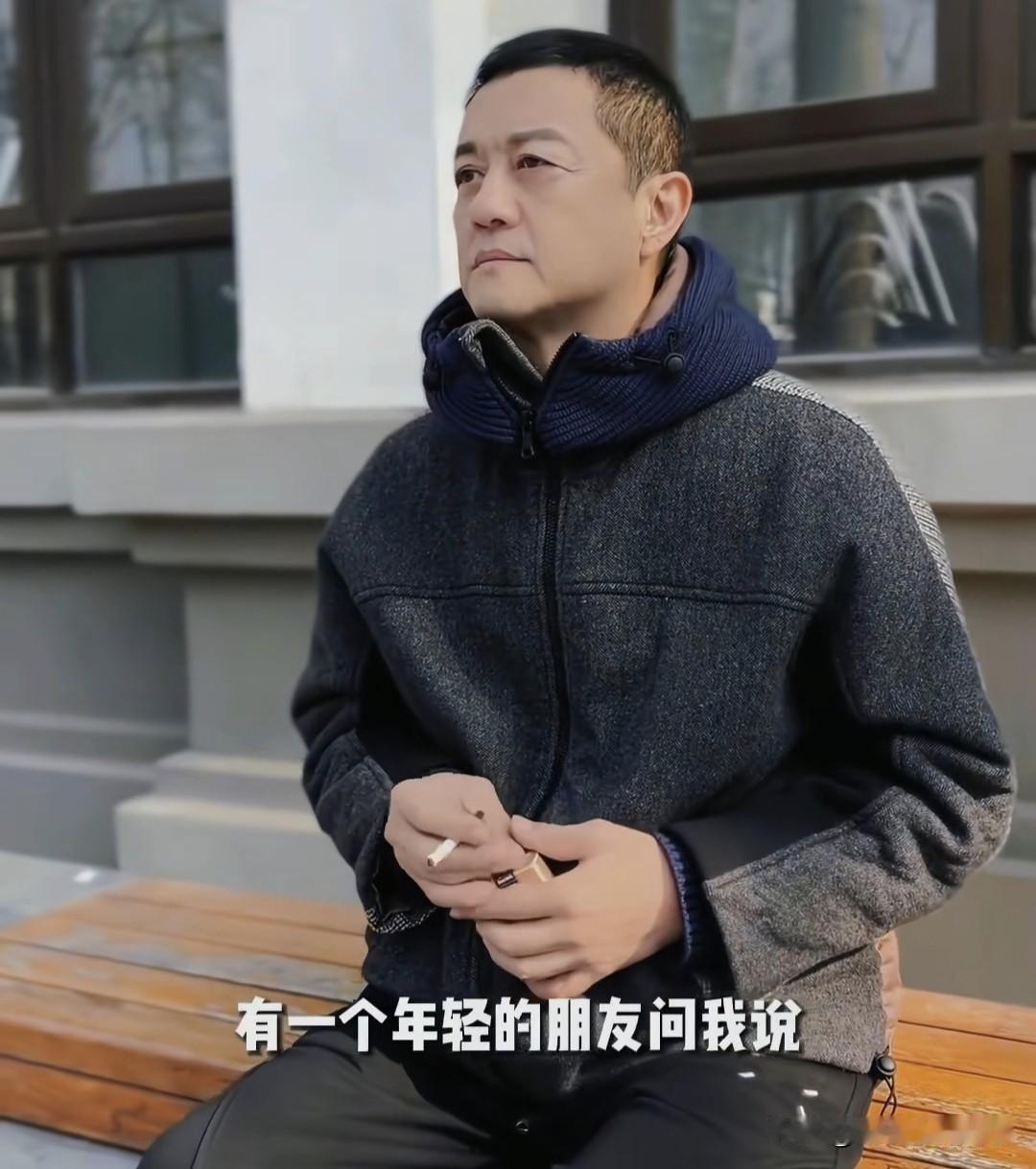 李亚鹏真的经不起深扒，越扒你就会觉得这个人越憨厚！
这段时间，李亚鹏火了，毫不夸
