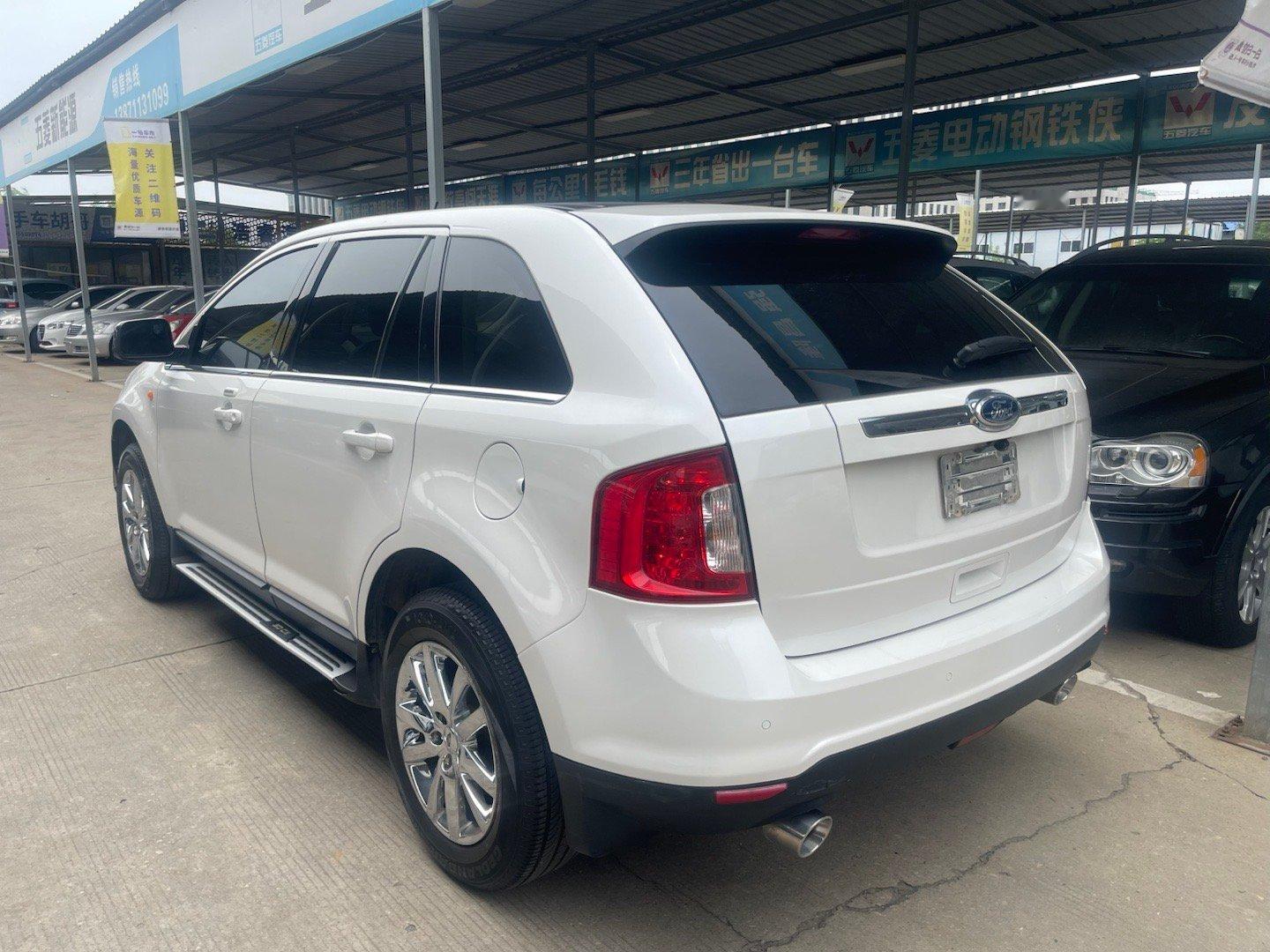 2014年福特锐界3.5L V6，7座大空间SUV，珍珠白外观大气稳重 。纯一手