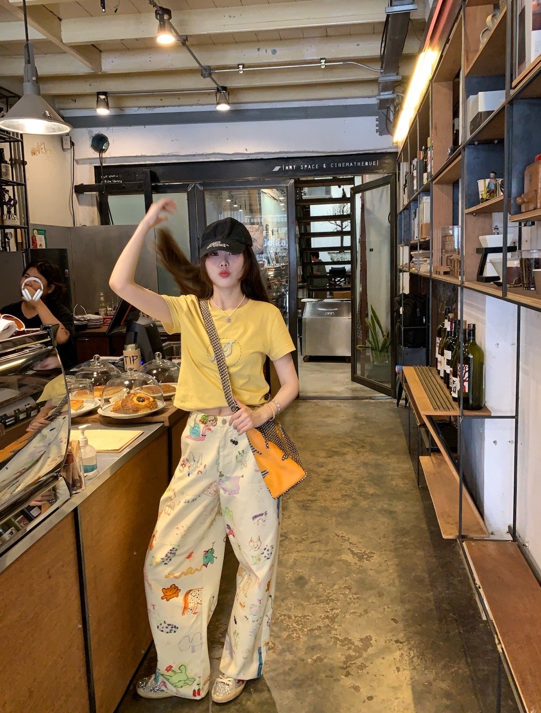 好穿到脱不下来的一条 长裤短裙我都要留！童趣又不失松弛的时髦轻松感 滑你喜欢的ᐝ