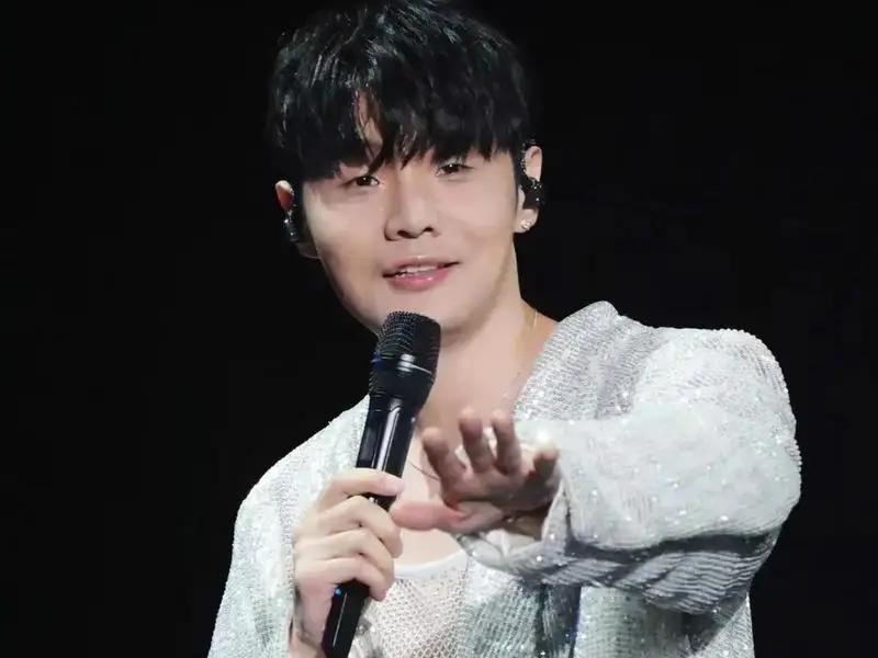 一票难求！李荣浩黑马巡演登陆苏州，连开三晚嗨翻奥体中心，苏州热度超高

李荣浩「