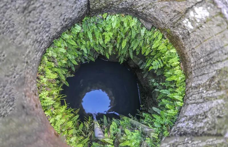 河北村民发现地下水里有金子，疯狂盗采地下水“吸金” ，有人抽水一年用电量约9.6