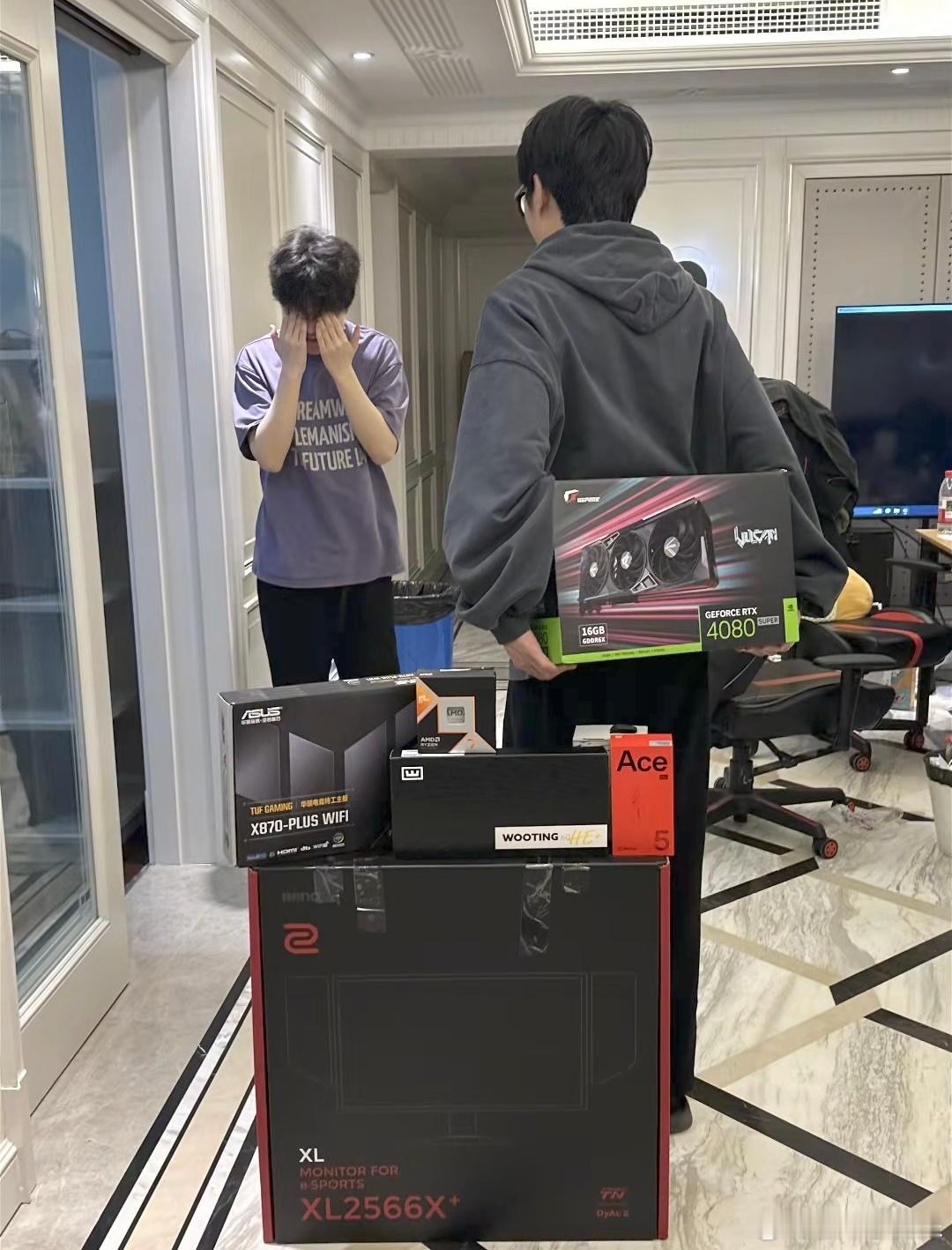 非得钻戒，你就说钻戒行不行吧[笑而不语]和平精英职业联赛[超话]2025pel春