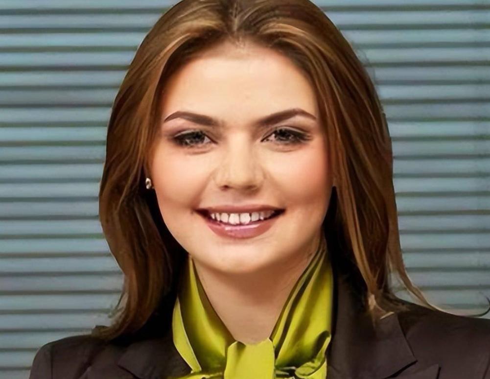 别再瞎猜绯闻了！普京选中卡巴耶娃，根本不是什么宫闱戏码，而是给俄罗斯的文化战车，