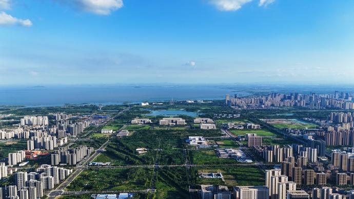 安徽令人最向往的地方，省府中轴。这个地方办公的确是风水宝地，环境也好，也远离闹市