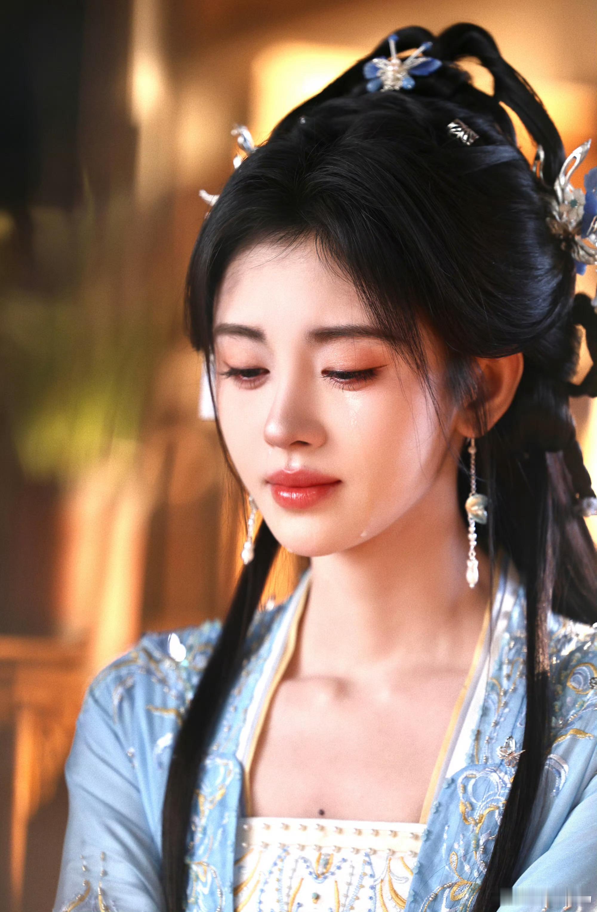 鞠婧祎[超话] jjy鞠婧祎粉墨江湖jjy鞠婧祎澹台台 遂宁的路很遥远你是我坚持