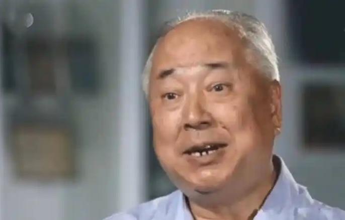 他是赫赫有名的“中国航天之父”钱学森唯一的亲孙子，却顶着耀眼至极的家族光环，低调