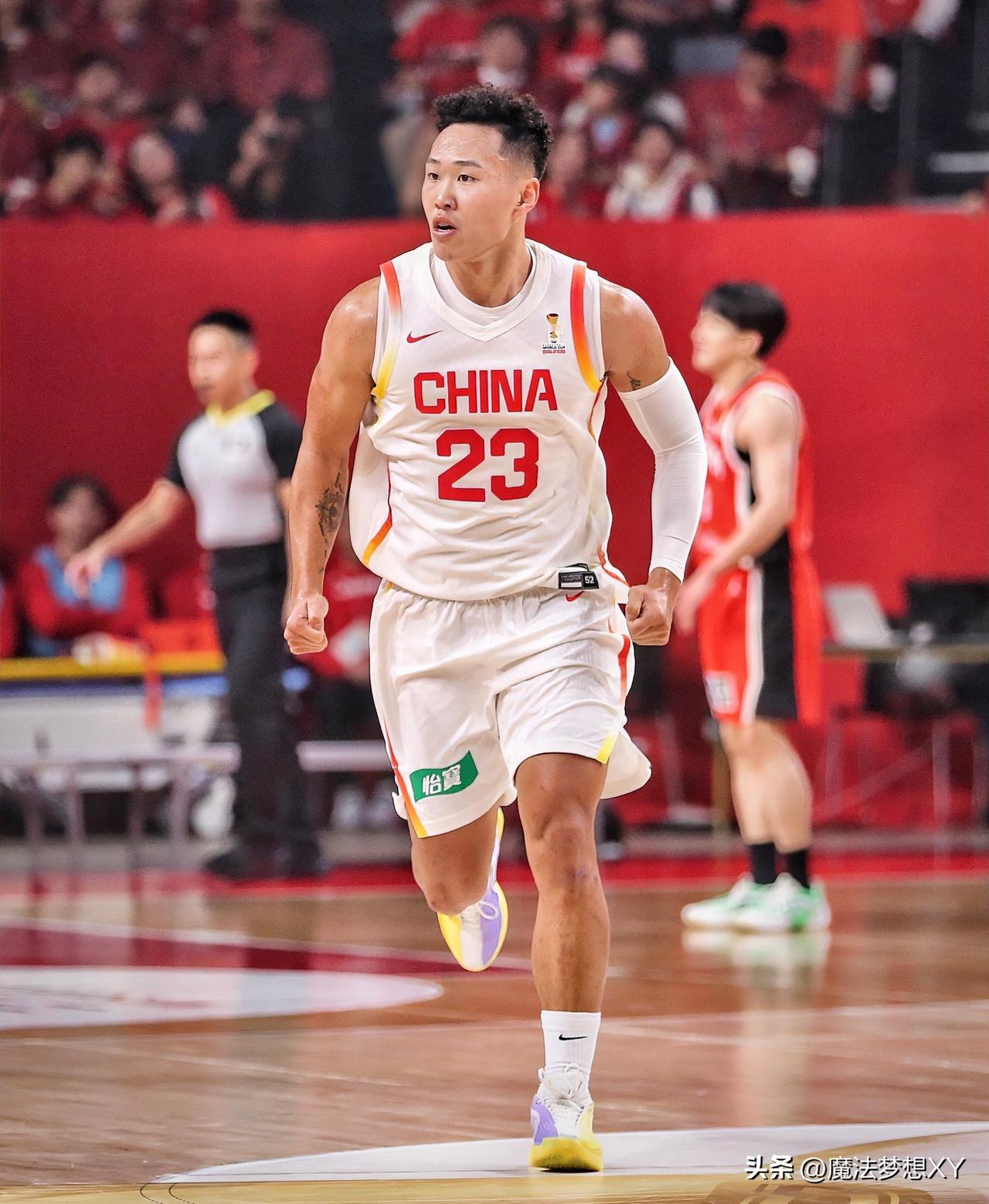 其实大家心里很清楚
就连郭士强心里应该也很清楚，
男篮客场两连胜的一大收获就是