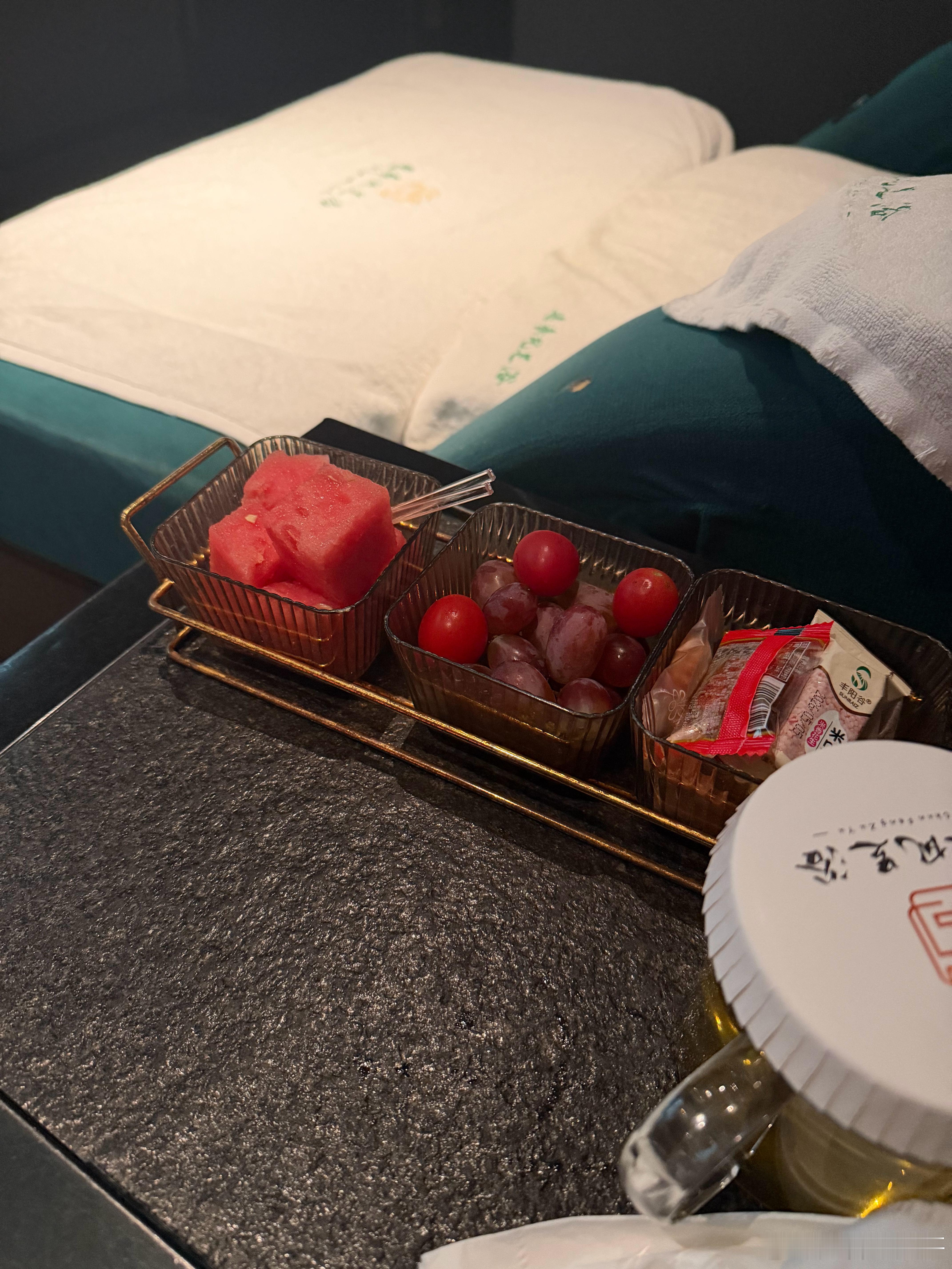 等鬼哥吃饱喝足，一定带大家炒股发财！ 