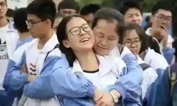 当前国内新生人口持续走低，多地幼儿园面临招生萎缩、关停的现状，但教育“十五五”规
