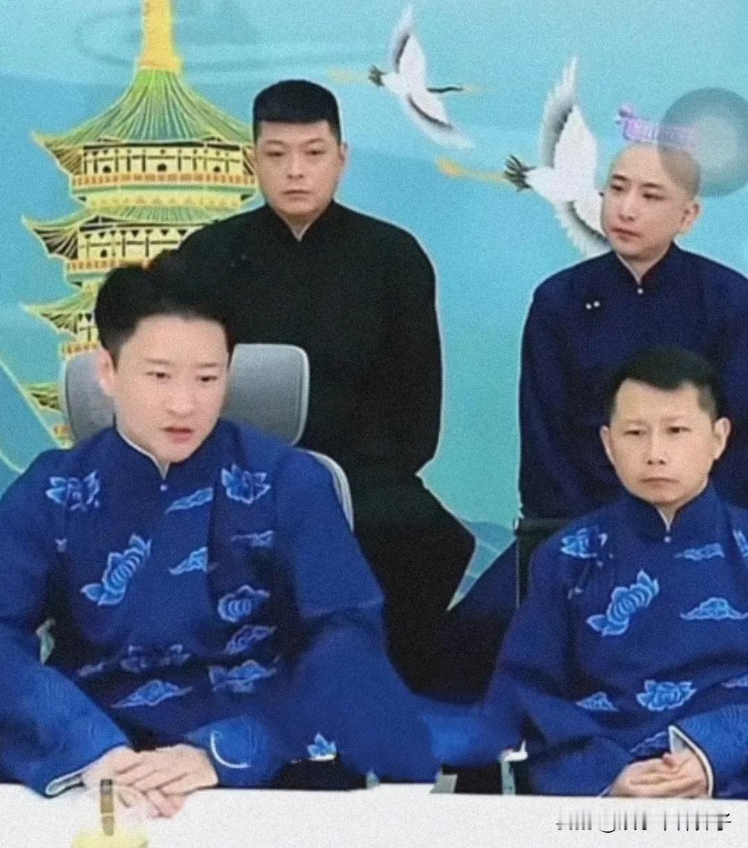 曹云金悼念杨少华！

7月9日，相声演员杨少华去世，曹云金直播时特意悼念老爷子，