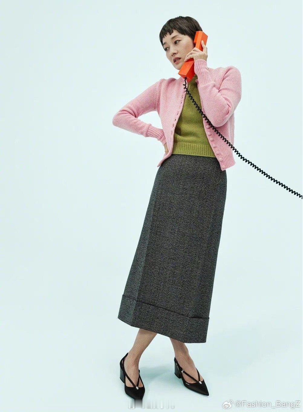 #马伊琍代言prada# WWD报道正式加入 PRADA 代言人行列，有效播剧[