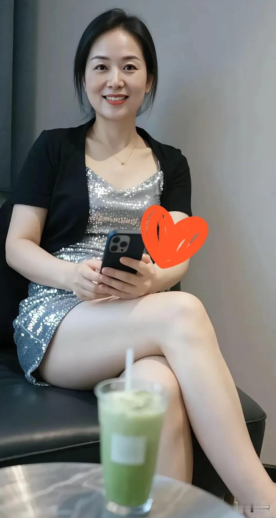猜我多大？
提示藏在数字里——两个数相加是6哦。先不揭晓答案，聊聊我发现的一个扎