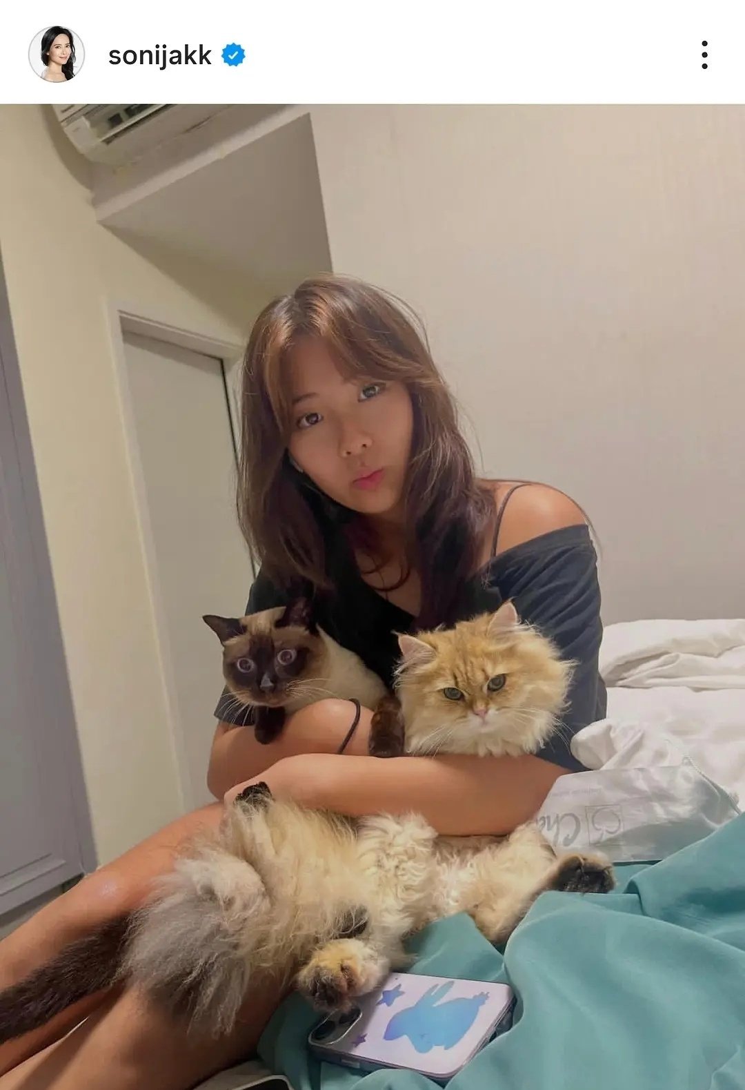 郭羡妮分享14岁女儿照片，很漂亮 