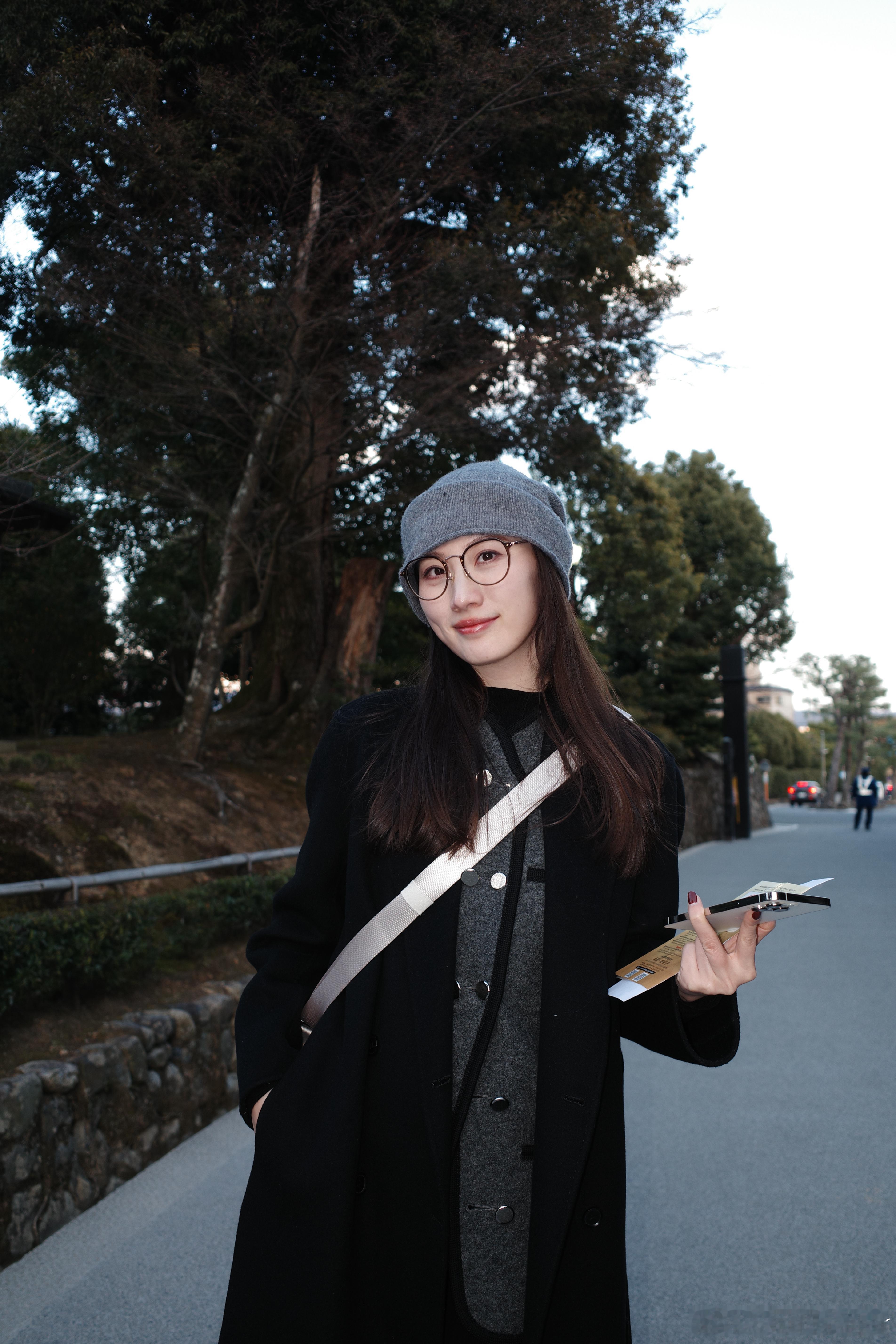 周杰伦说今晚0点准备周杰伦这几年产量是真低但一首就是一首的事儿90后老粉今晚这夜