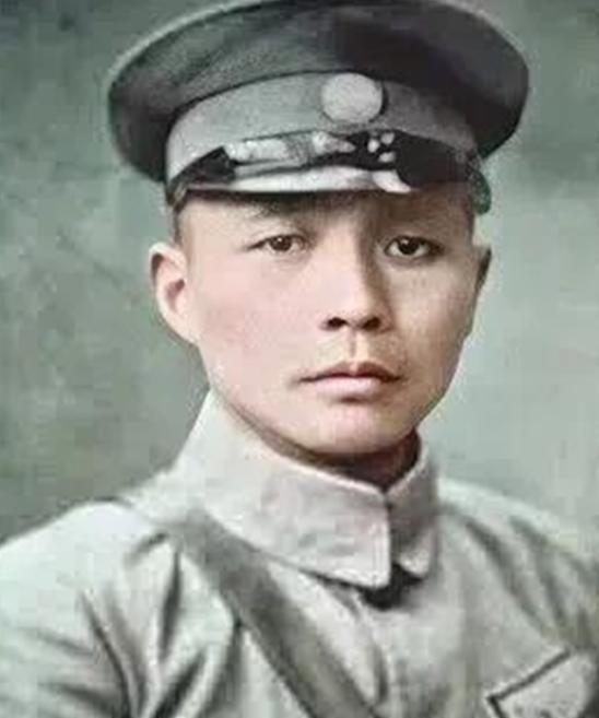1937年1月初，蒋介石召来钱大钧，怒斥他在“西安事变”中知情不报。钱大钧哭着撕