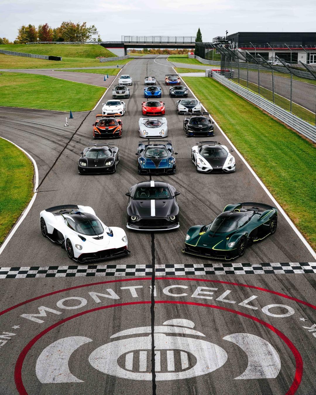 这张照片里的车你都认识吗？ 