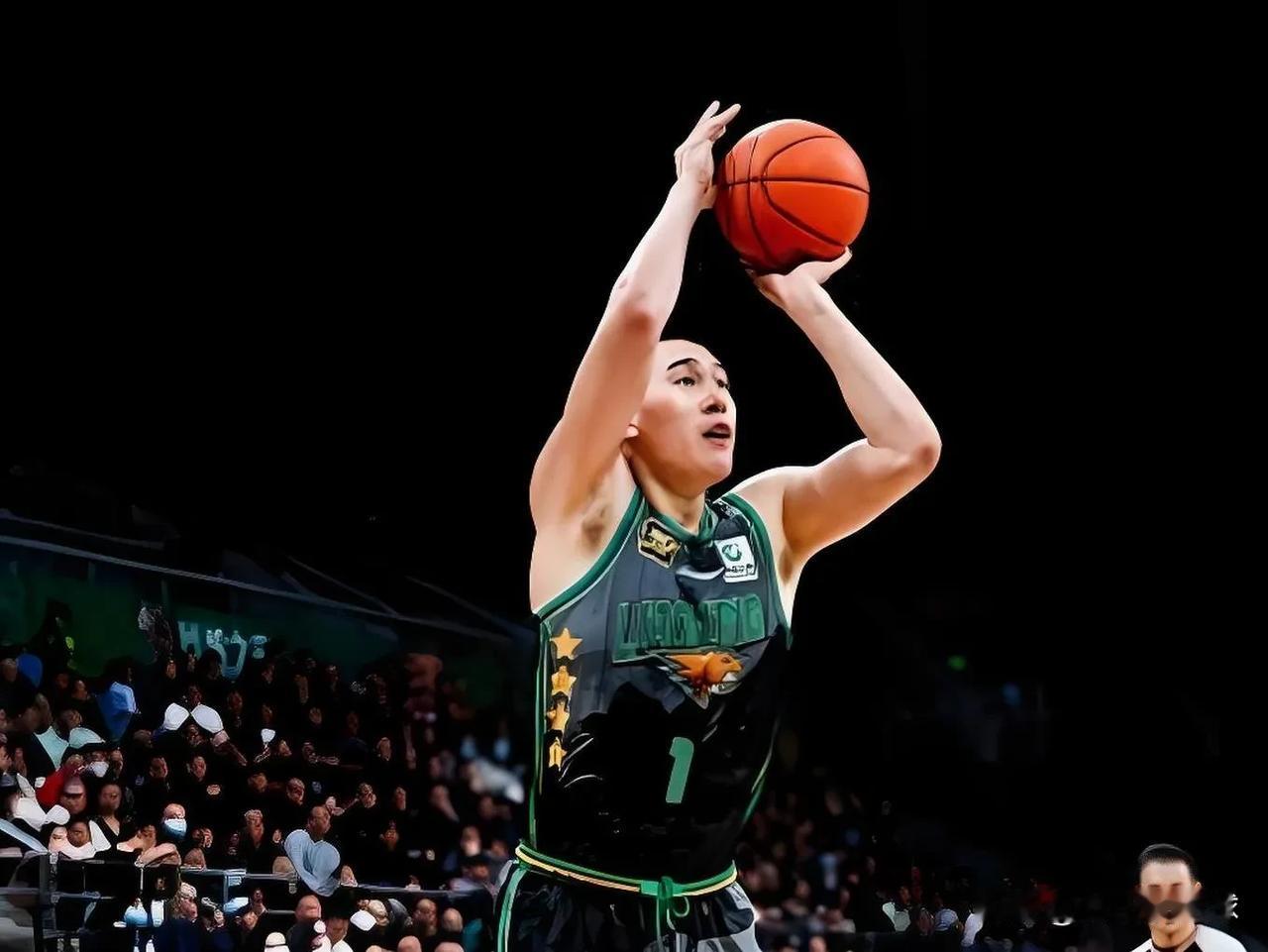 今晚CBA常规赛迎来东北德比，遭遇四连败的辽宁男篮坐镇主场迎战吉林男篮。比赛上半