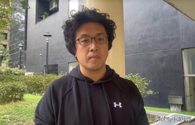 民进党立委沈伯洋今（1日)在脸书叫嚣，国台办官网已经更新把我同时列为“台独顽固分