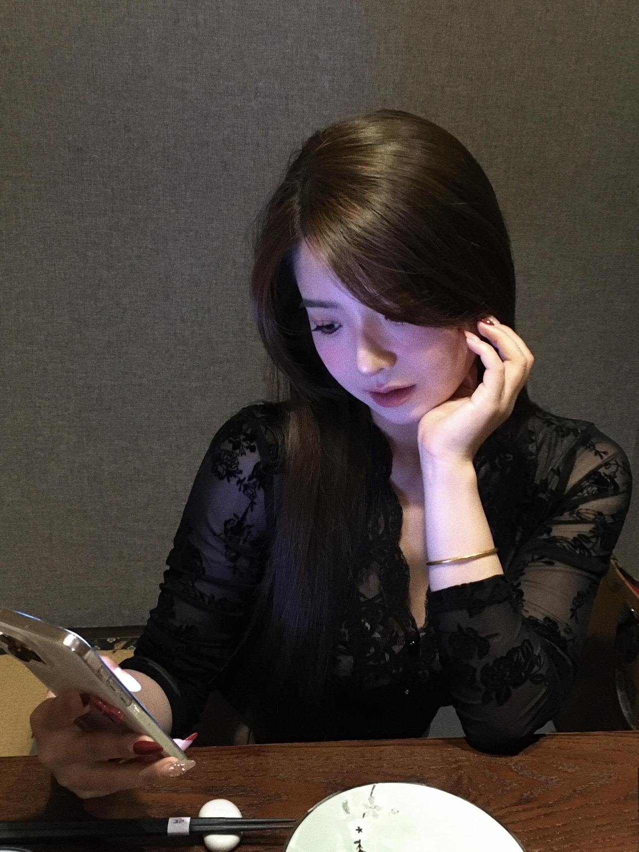 轻松自在不焦虑，松弛感生活最舒服，做自己就很美好。松弛感 自在生活 女生日常 日