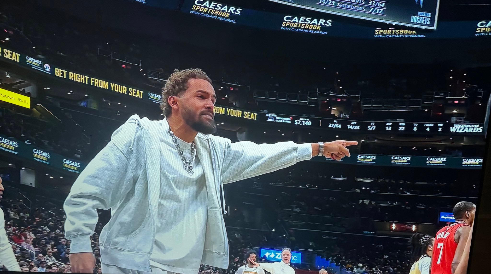 特雷·扬奇才生涯第一个数据：被驱逐火箭vs奇才NBA