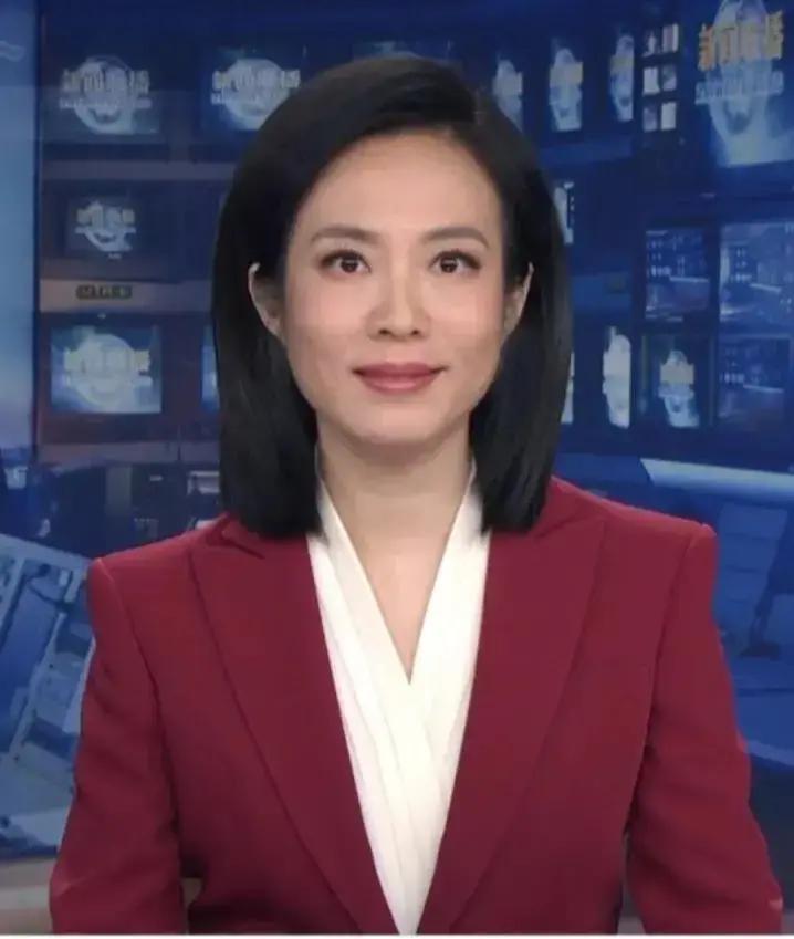 零口误800万粉，她咋做到的
 
新闻联播里那张脸，每天七点准时出现，错一个字都