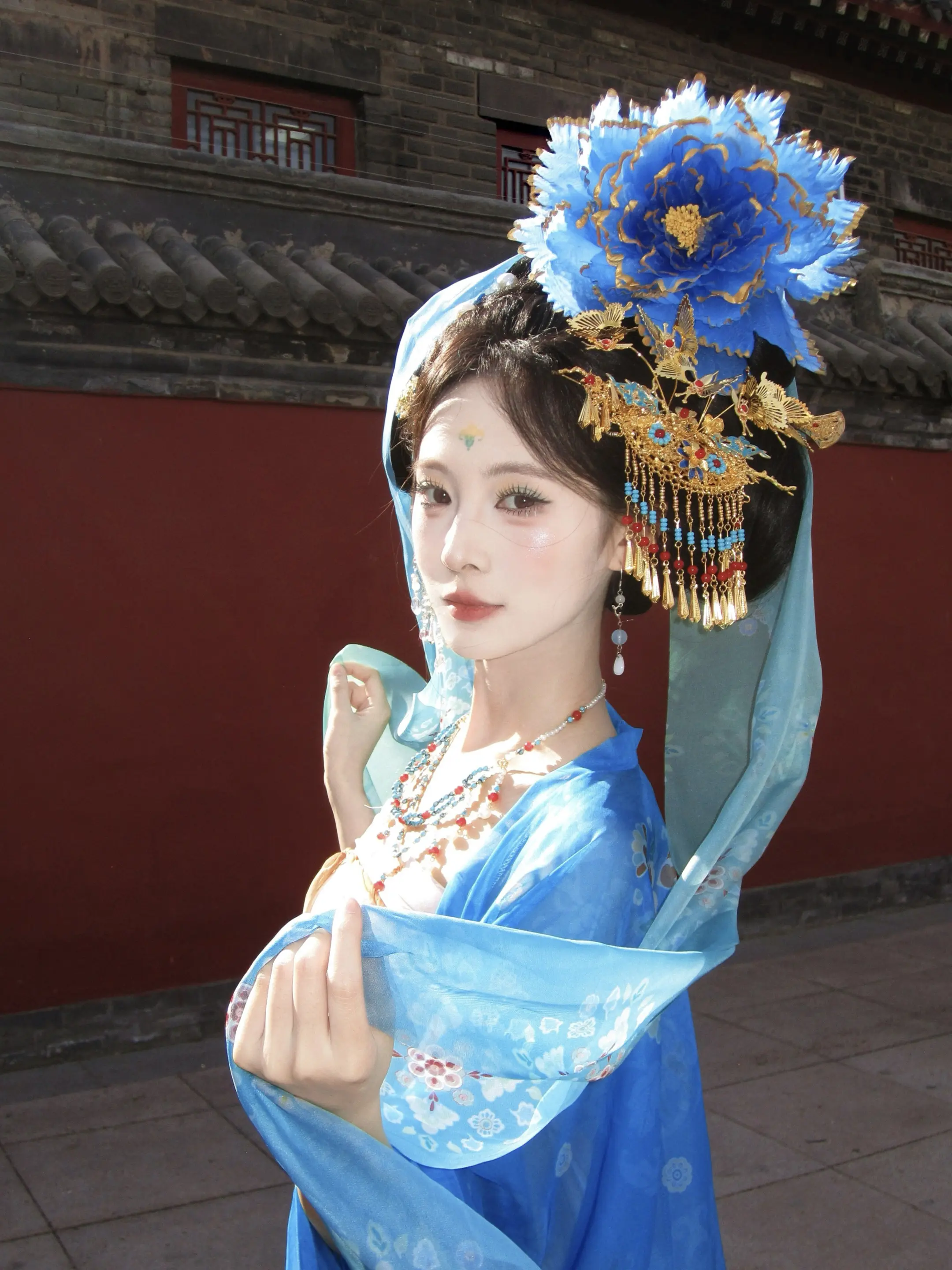 我只求与你共华发。