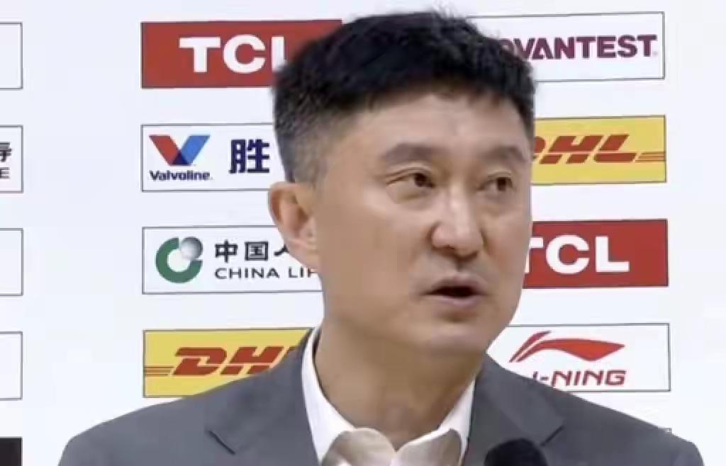 杜锋：险胜广州我们失误太多
           这场广东对阵广州的比赛，广东队