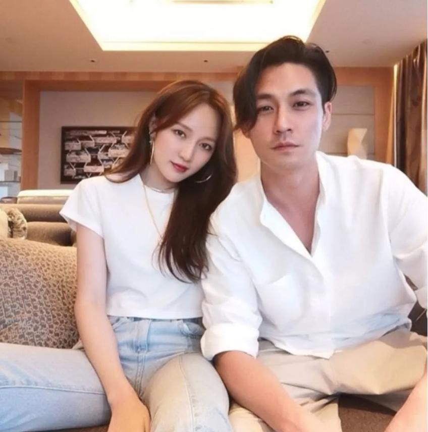 孟佳以前是混富二代圈子的，从韩国回来后签的公司是王思聪的香蕉娱乐，男朋友是新加坡