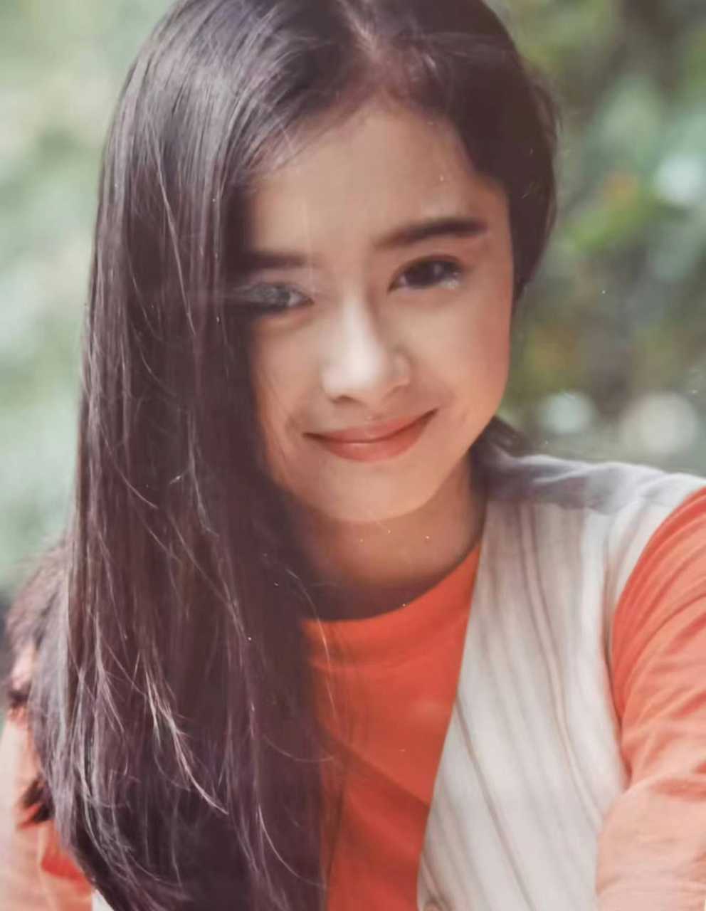 【来自投稿】十六岁的何美钿 