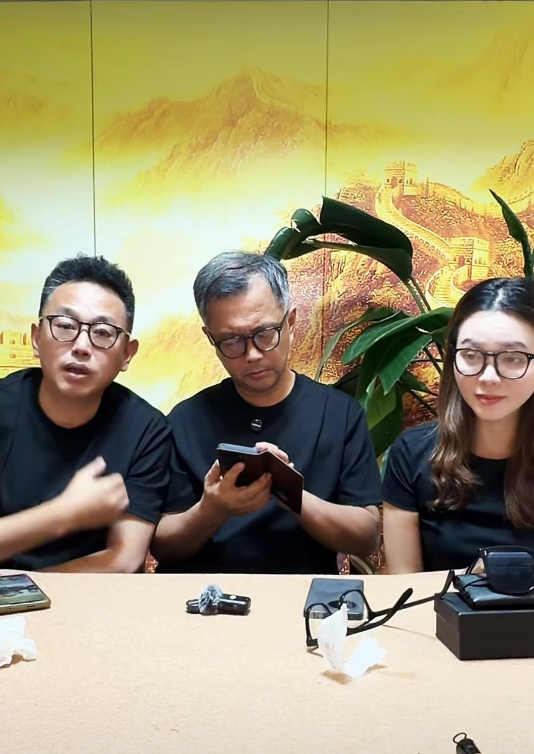沈巍今日直播在线人数较少，最开始也就4000多人，后来稳定在了2000多人，直播