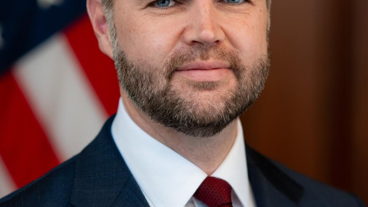 美国副总统万斯曾宣称：“正是过去一代华盛顿掌权者的愚蠢，让中国崛起为可以说是全球