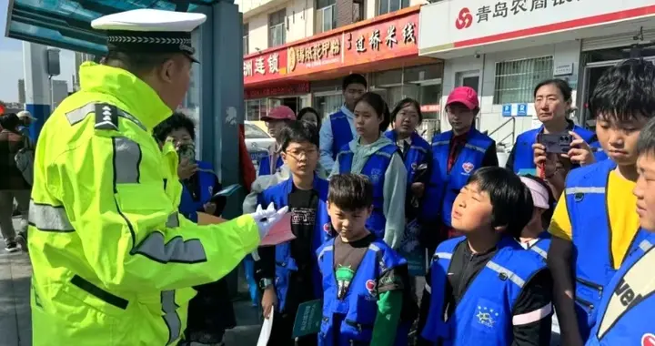 假期文明不“打烊”，岛城街头巷尾开遍“文明之花”