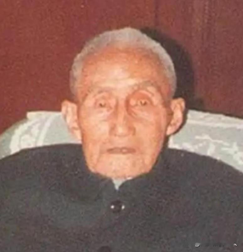 1949年，原79军军长被俘虏后想要自尽，想到自己20岁的漂亮老婆，一脸麻子，身