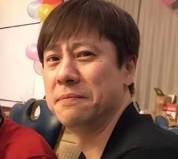 解晓东，房子是普通的居民房，并非高档小区。自去年底宣布清偿债务后，对他而言，普通