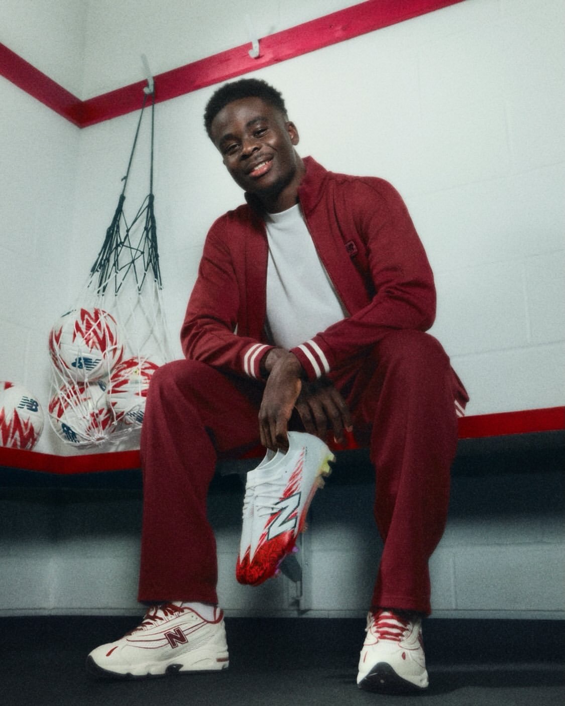 萨卡参与设计的战靴：The Furon ‘7egacy’ Edition.12月