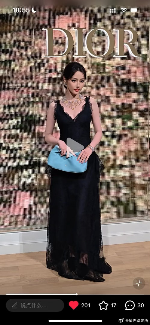 迪丽热巴熹妃回宫了，状态什么水平？ 