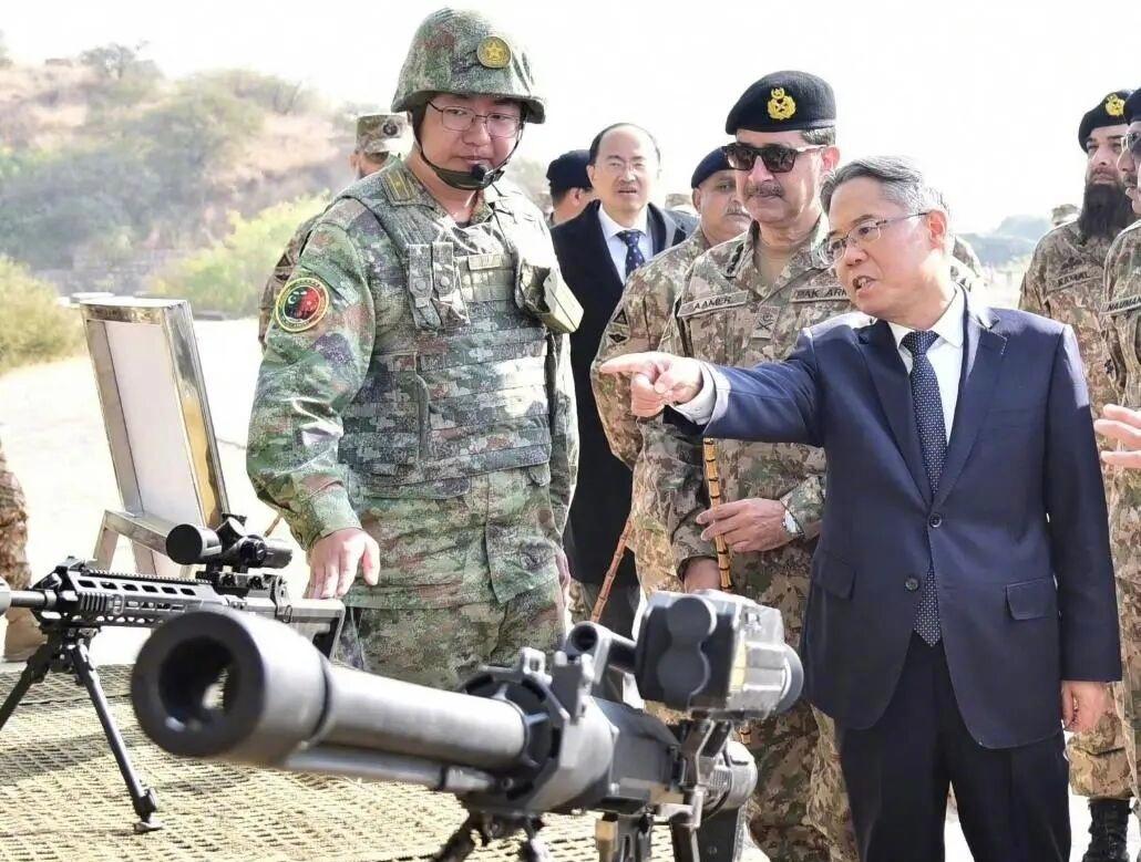 我军独有的空爆狙击榴弹发射器这次也被带到了巴基斯坦，

中方代表要求日本立即停止