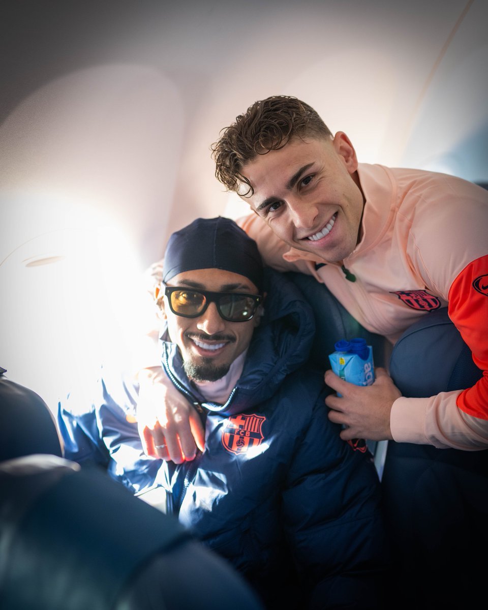 巴萨全队安全抵达塞维利亚。🛬🛬🛬🛬巴萨热点现场贝蒂斯vs巴萨