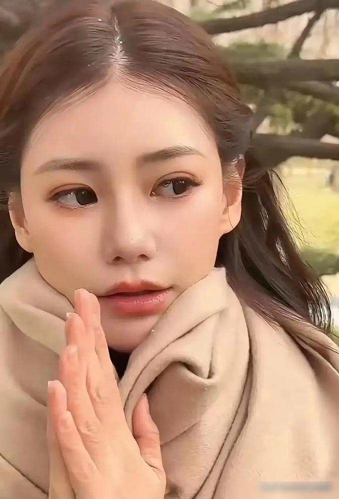 汪小菲把家庭隐私公开撕碎，怒怼母亲“我姓汪不姓张”！
直播骂战现场，奶爸现场喂奶