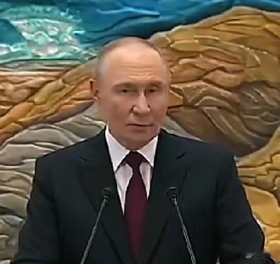 俄罗斯总统普京11月28日在吉尔吉斯斯坦首都比什凯克表示:美国提出的和平协议可以