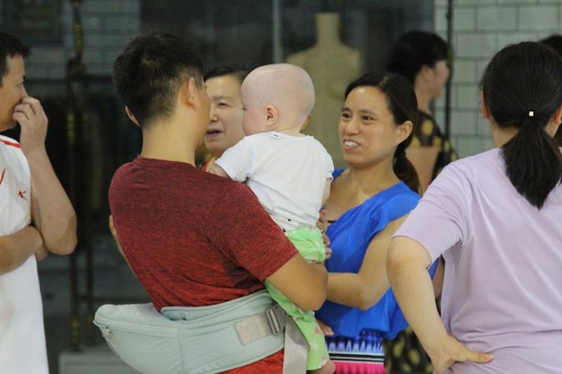 一直以为糖尿病只和“吃”有关，没想到“睡”也影响巨大。多个研究表明，睡眠不规律的