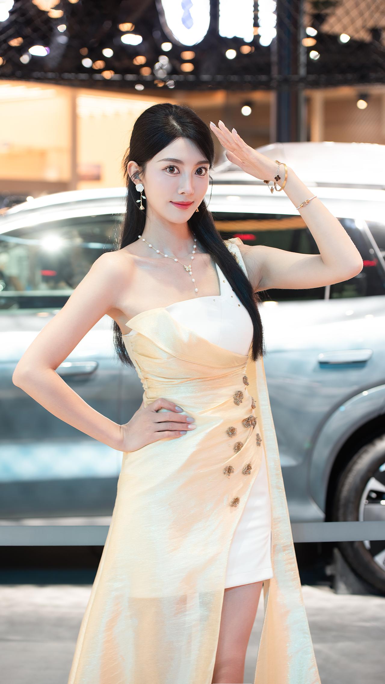 成都车展高颜值美女 车展现场 兰灵王