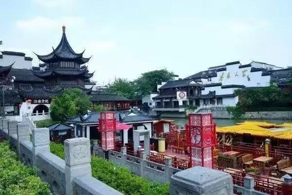 江苏算是我们国家“南北差异”最大的省了吧？据说苏北人和苏南人平时都不会互称“老乡