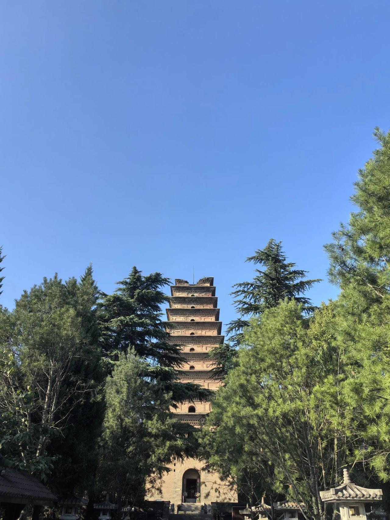 你认为西安最美的寺庙是哪一座？香积寺，不仅历史悠久，而且文物遗存丰富。